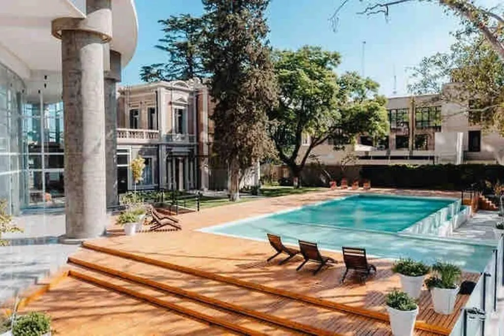 Lujoso Departamento En Mendoza Apartment